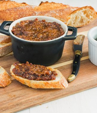 Bacon jam is a salty, sweet, savoury bacon flavour bomb. Serve it along with baguette or use it in the ultimate bacon, lettuce and tomato sandwich.